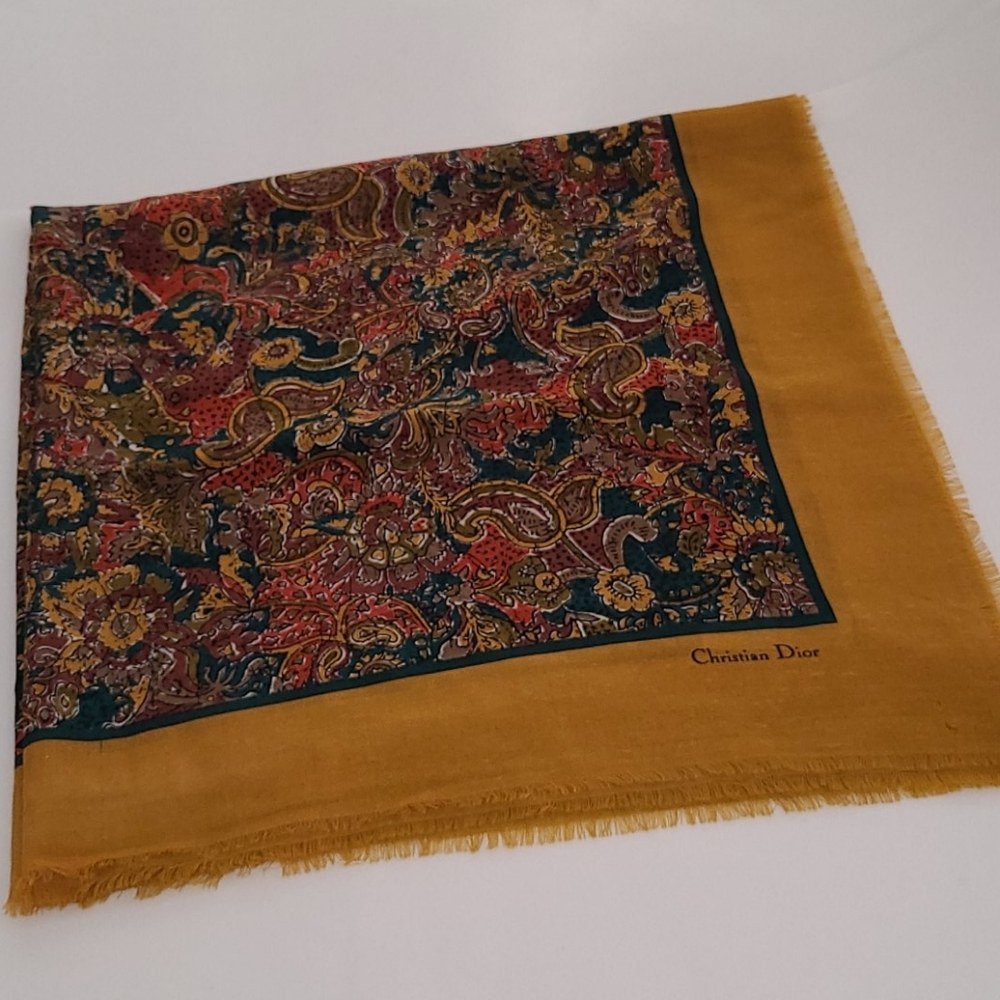 Christian Dior E'Charpes Vintage 100% Wool Scarf - Picture 15 of 16